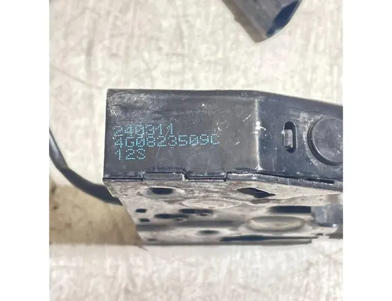 AUDI A6 C7/4G (2010-2020) Bonnet Lock 4G0823509C,240311 34883400