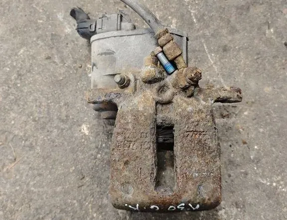 VOLVO XC60 1 generation (2008-2017) Rear Left Brake Caliper 34038525