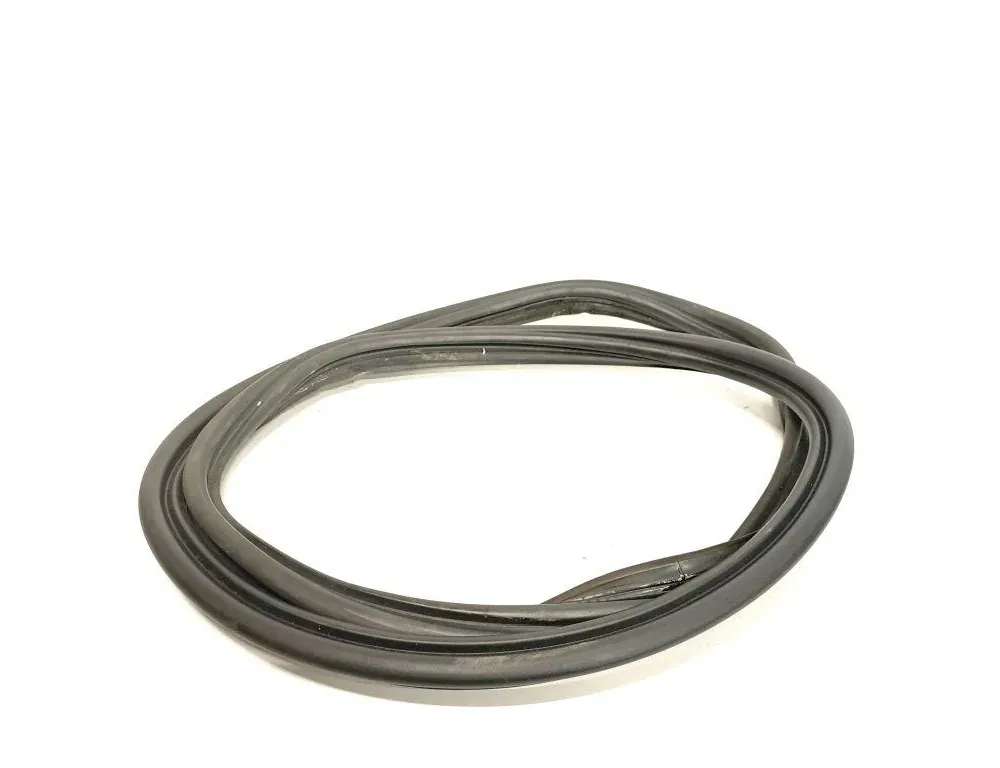 VOLVO V40 Cross Country 1 generation (2012-2020) Bootlid Seal Rubber 34040949