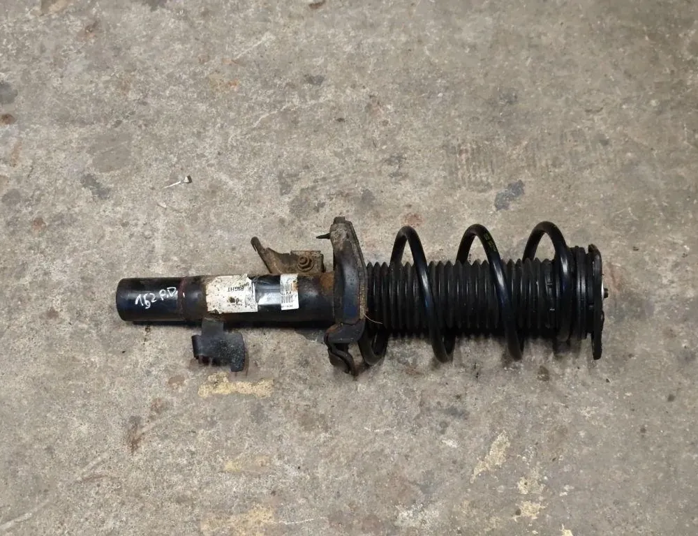 VOLVO V40 Cross Country 1 generation (2012-2020) Front Right Shock Absorber 34043425