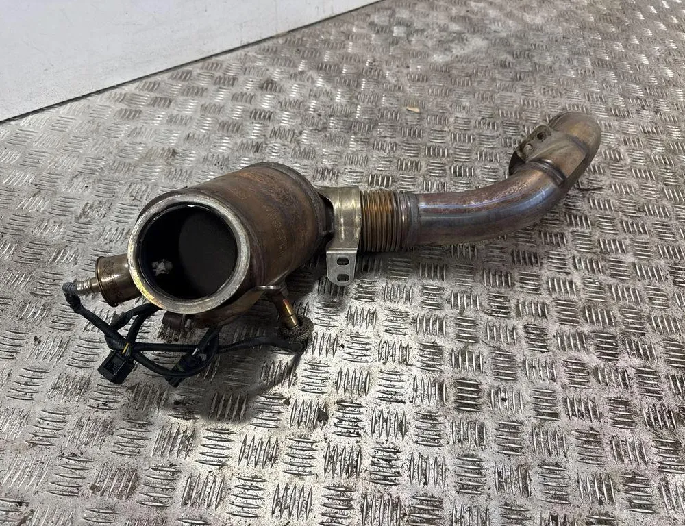 BMW M6 F06/F12/F13 (2012-2018) Catalyst 90602945 34826440