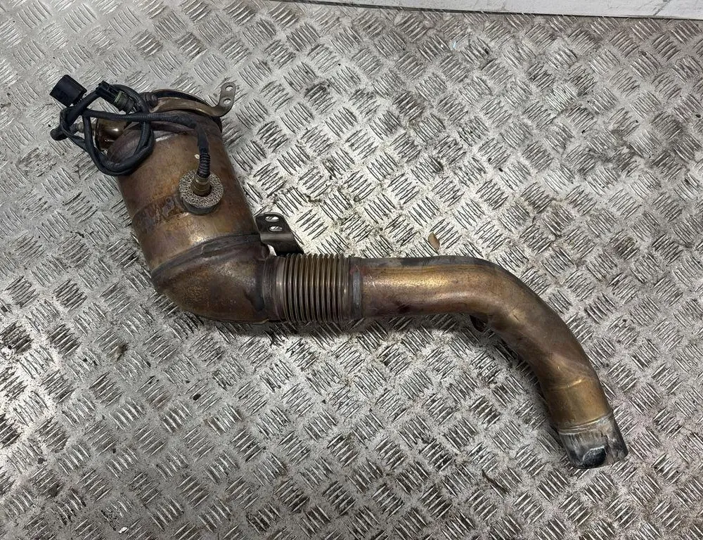 BMW M6 F06/F12/F13 (2012-2018) Catalyst 90602945 34826440