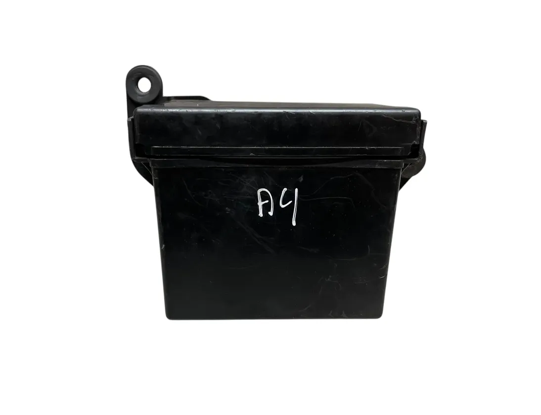 YAMAHA TDM Батарейный ящик tdm850 30516825