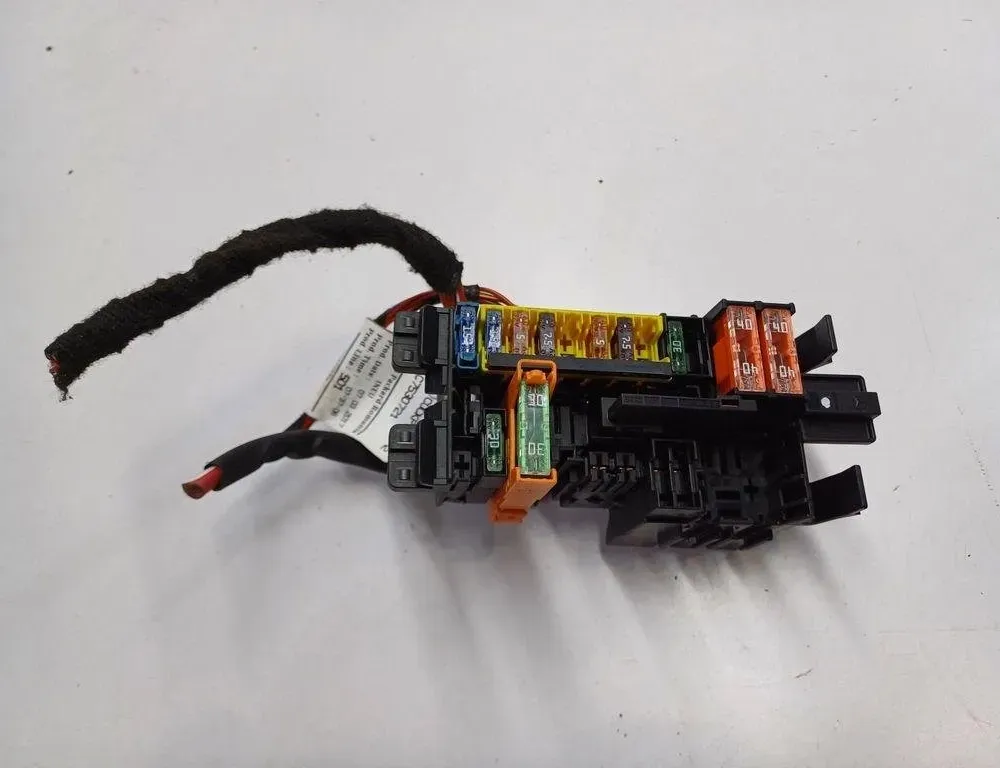 MERCEDES-BENZ E-Class W213/S213/C238/A238 (2016-2024) Fuse box A2059067200 31163126