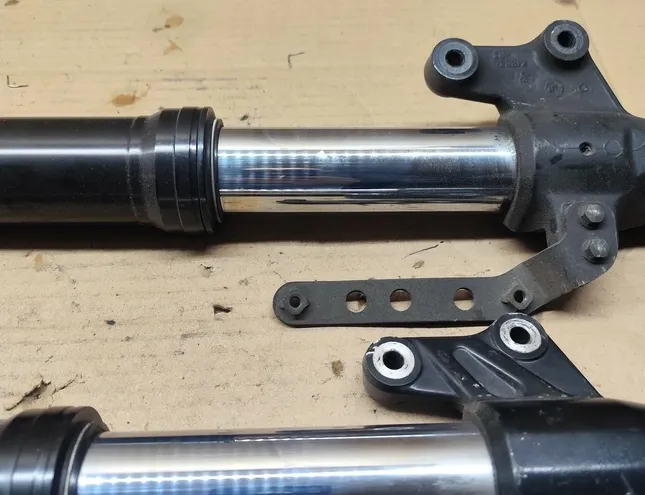 KAWASAKI Z Front fork shock absorber 440715044,440715062 33546352