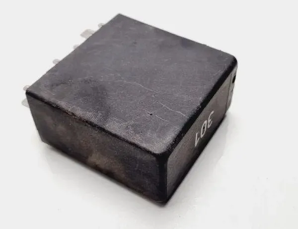AUDI A6 C6/4F (2004-2011) Relays 5KG00656800,4A0919471 31109586