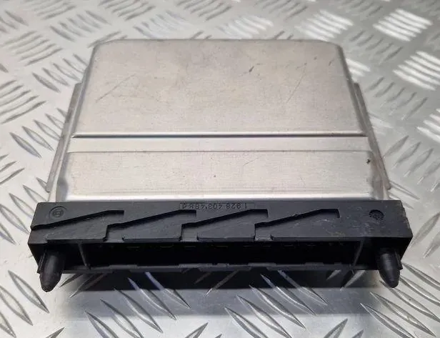 VOLVO S80 1 generation (1998-2006) Engine Control Unit ECU 0281001776,28SA4018 34584718
