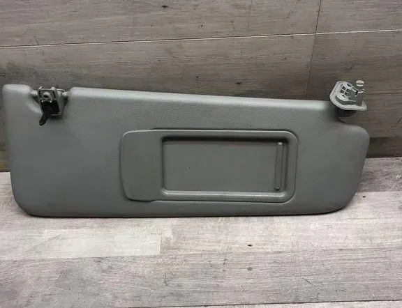 BMW 3 Series E90/E91/E92/E93 (2004-2013) Right Side Sun Visor 34992183