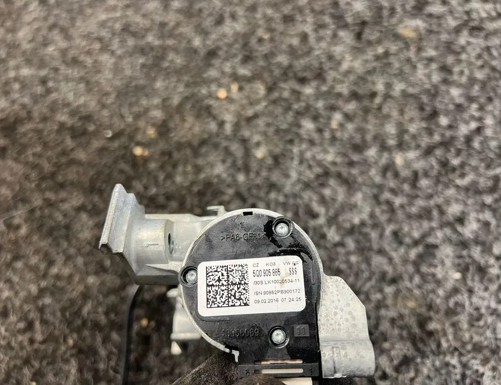 VOLKSWAGEN Touran 3 generation (2015-2023) Ignition Lock 5Q0905865 34050942