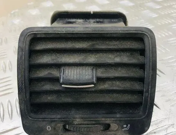 VOLKSWAGEN Golf 5 generation (2003-2009) Center console air vents 1K0819710 31816276
