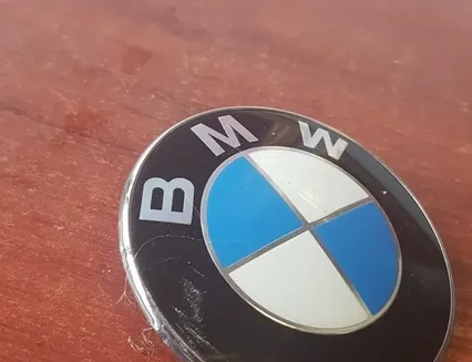 BMW 3 Series E90/E91/E92/E93 (2004-2013) Bonnet Badge 8132375 10815475