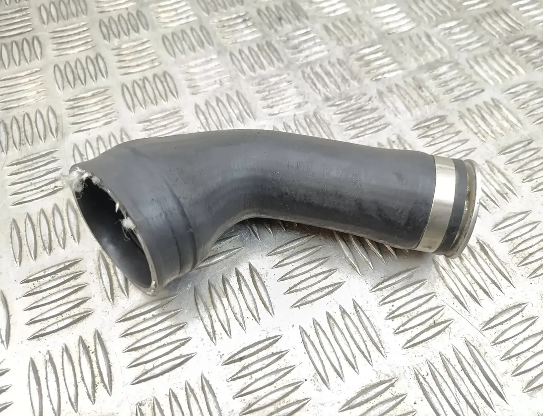 BMW 7 Series F01/F02 (2008-2015) Intercooler Hose Pipe 7575407 28019893