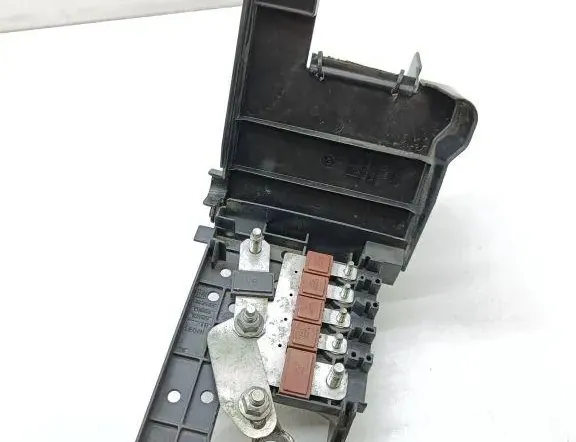 OPEL Astra J (2009-2020) Power Distribution Box 13302305 33339677