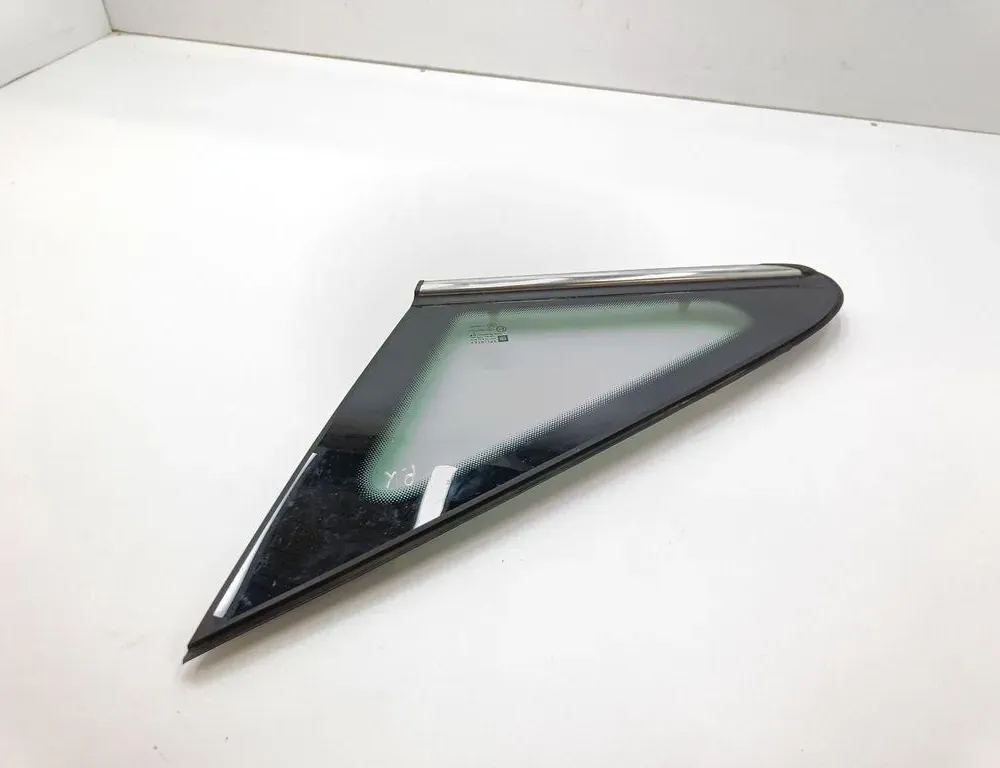 OPEL Zafira B (2005-2010) Фортка передняя левая 13123922,M1920 33341276