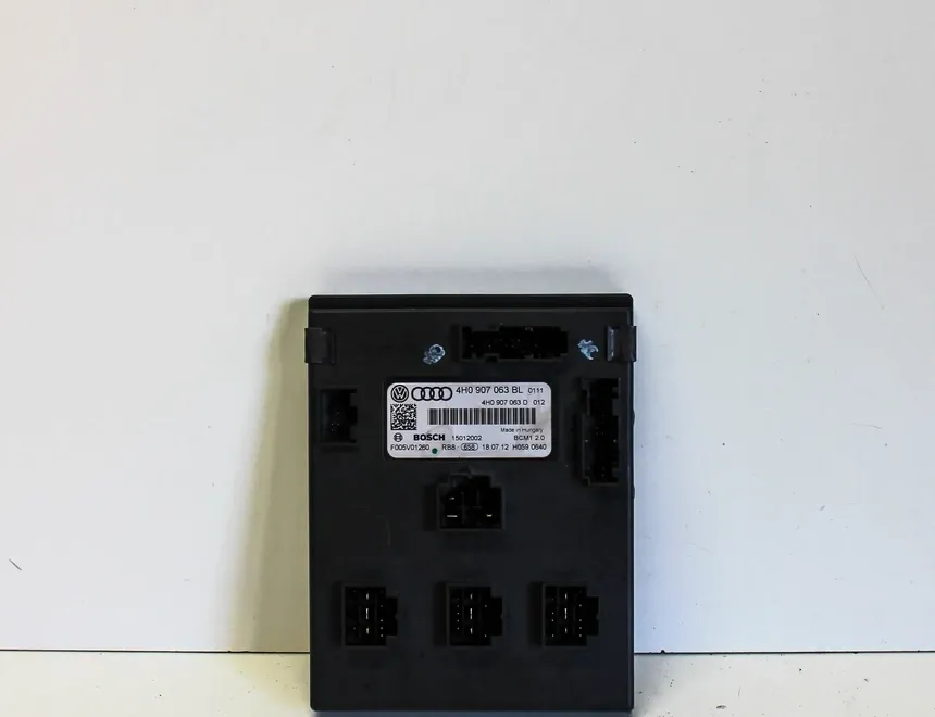 VOLKSWAGEN Touareg 2 generation (2010-2018) Comfort Control Unit 4H0907063BL 14372145