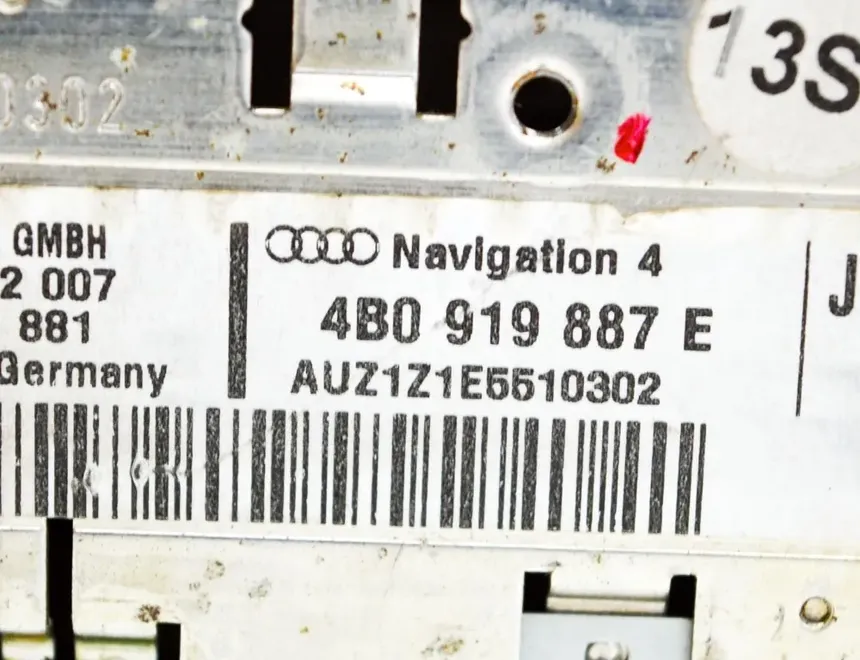 AUDI A4 B7/8E (2004-2008) Navigation Control Unit 4B0919887E 2728029