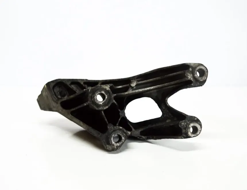 AUDI A4 B8/8K (2011-2016) Left Side Engine Bracket 8K0199307AP 3114661
