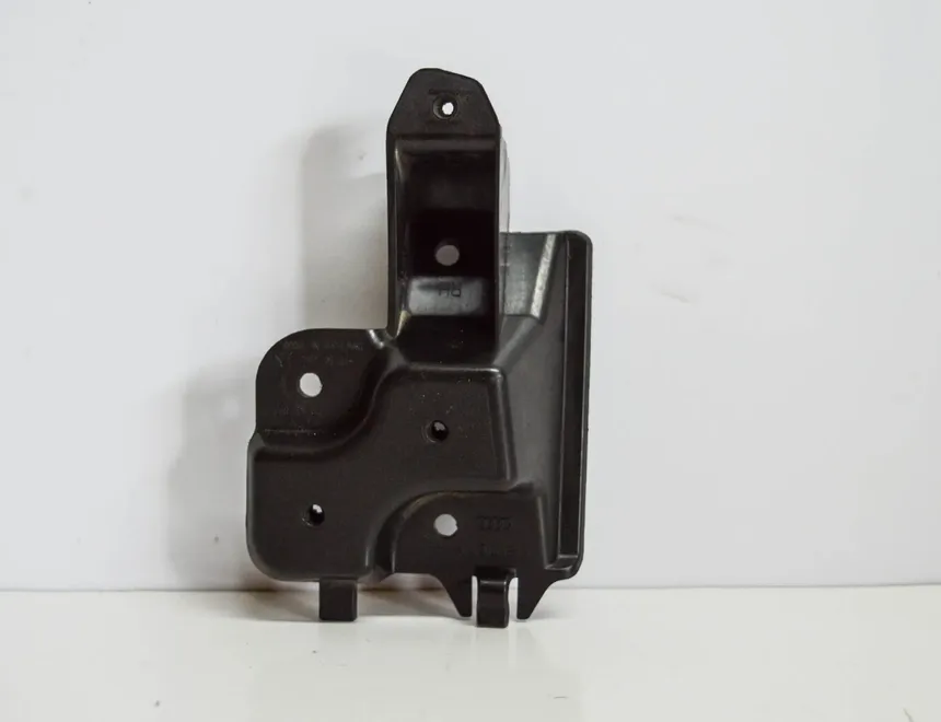 AUDI A6 C6/4F (2004-2011) Rear Right Bumper Bracket 4F9807892 3186019