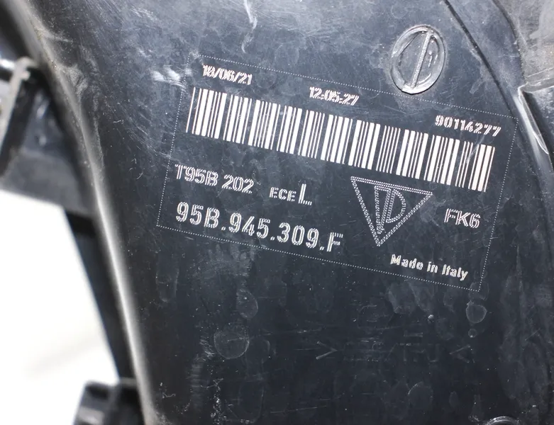 PORSCHE Macan 1 generation (2013-2023) Облицовка заднего правого фонаря 95B945309F,95B945310F 34354537