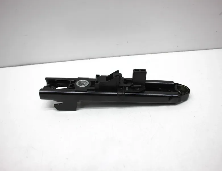 PORSCHE Macan 1 generation (2013-2023) РЕГУЛИРОВОЧНАЯ ПЛАНКА РЕМНЯ БЕЗОПАСНОСТИ 3C8857819 34354533