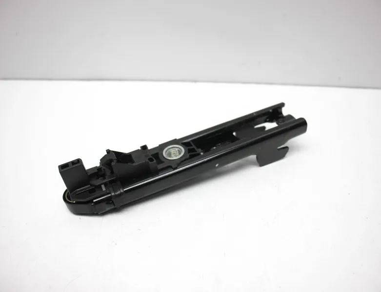 PORSCHE Macan 1 generation (2013-2023) РЕГУЛИРОВОЧНАЯ ПЛАНКА РЕМНЯ БЕЗОПАСНОСТИ 3C8857819 34354534