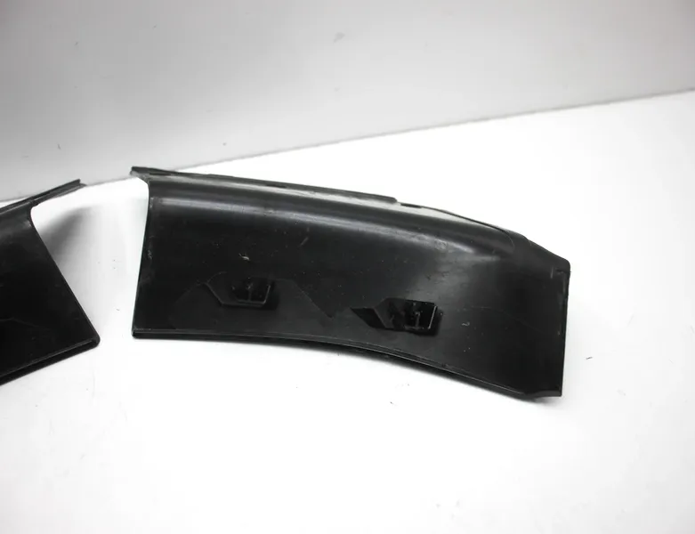 PORSCHE Macan 1 generation (2013-2023) Облицовка заднего правого фонаря 95B945309F,95B945310F 34354537