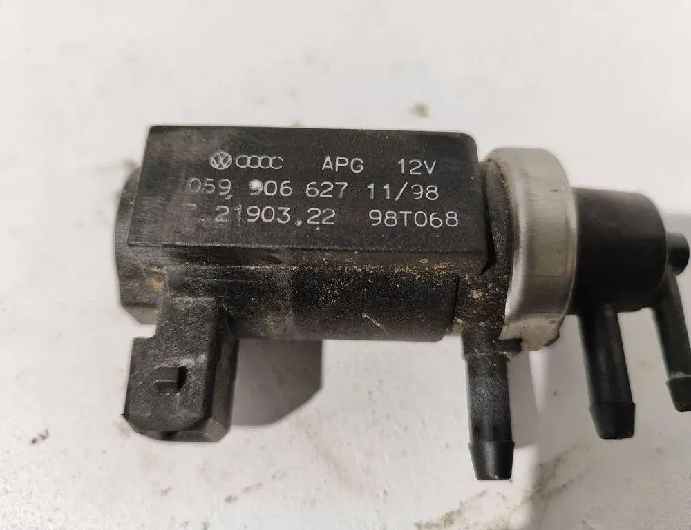 AUDI A6 C5/4B (1997-2004) Соленоидный клапан 98T068,059906627,72190322 35893985