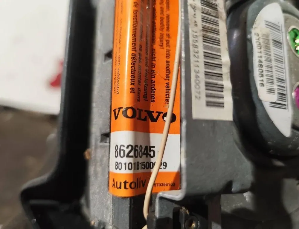 VOLVO V70 2 generation (2000-2008) Подушка безопасности руля B0101B1500,8626845,570396100 35883033