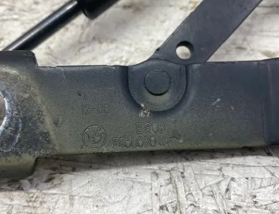 BMW 3 Series E90/E91/E92/E93 (2004-2013) Left Side Bootlid Hinge 706062807 33467586