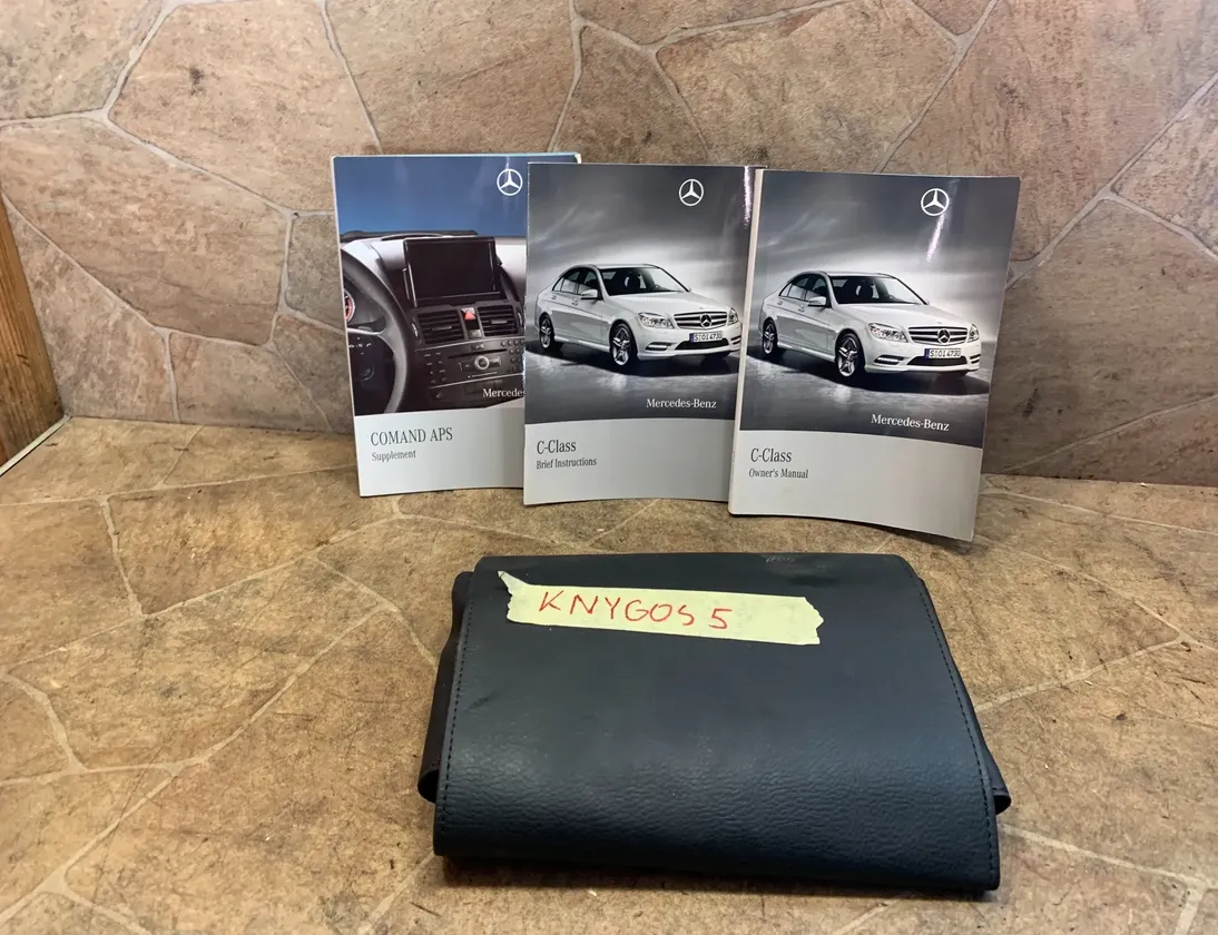 MERCEDES-BENZ C-Class W204/S204/C204 (2004-2015) Книга обслуживания 34100216