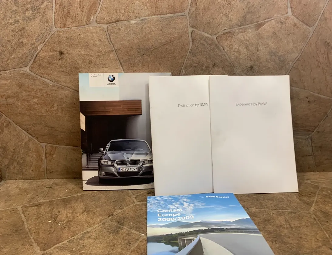 BMW 3 Series E90/E91/E92/E93 (2004-2013) Книга обслуживания 34096438