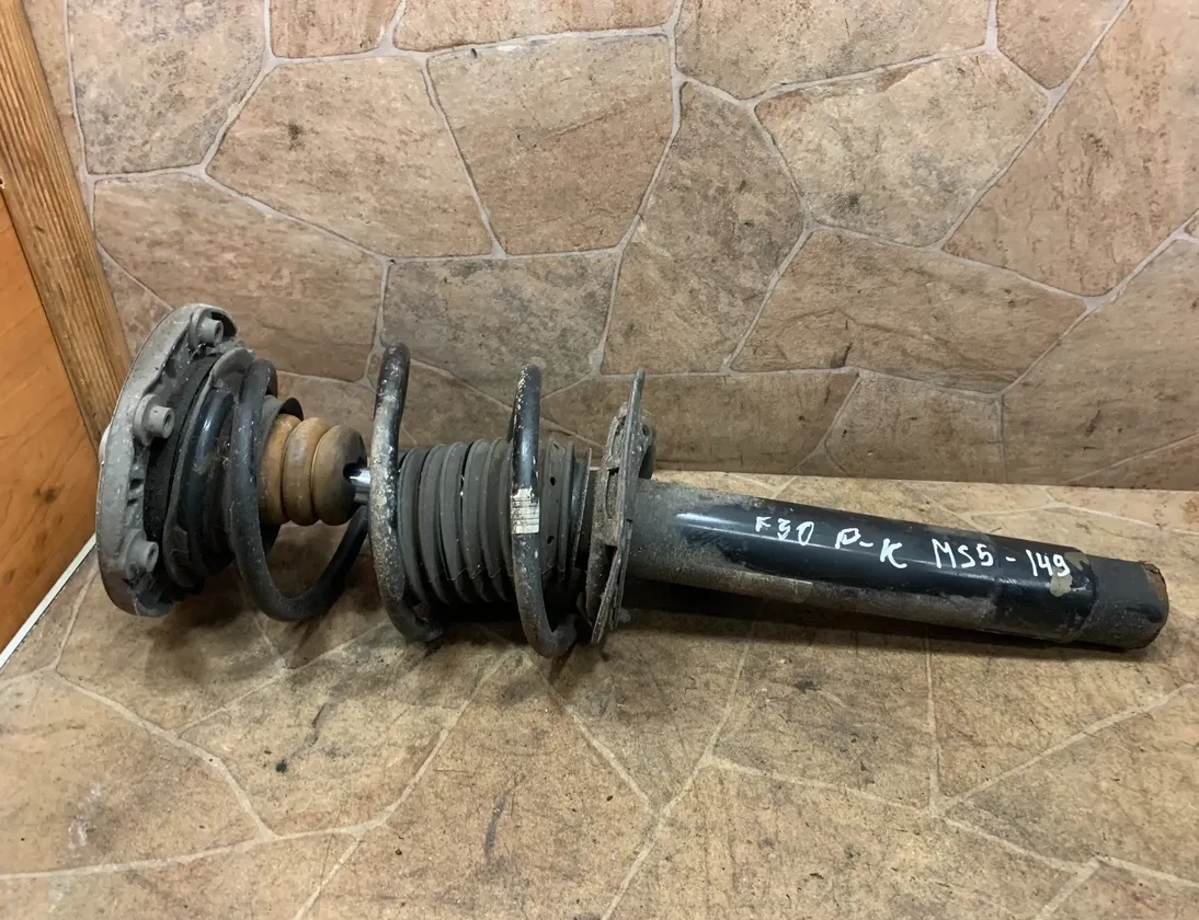 BMW 3 Series F30/F31 (2011-2020) Амортизатор передний левый 6876753 34284208