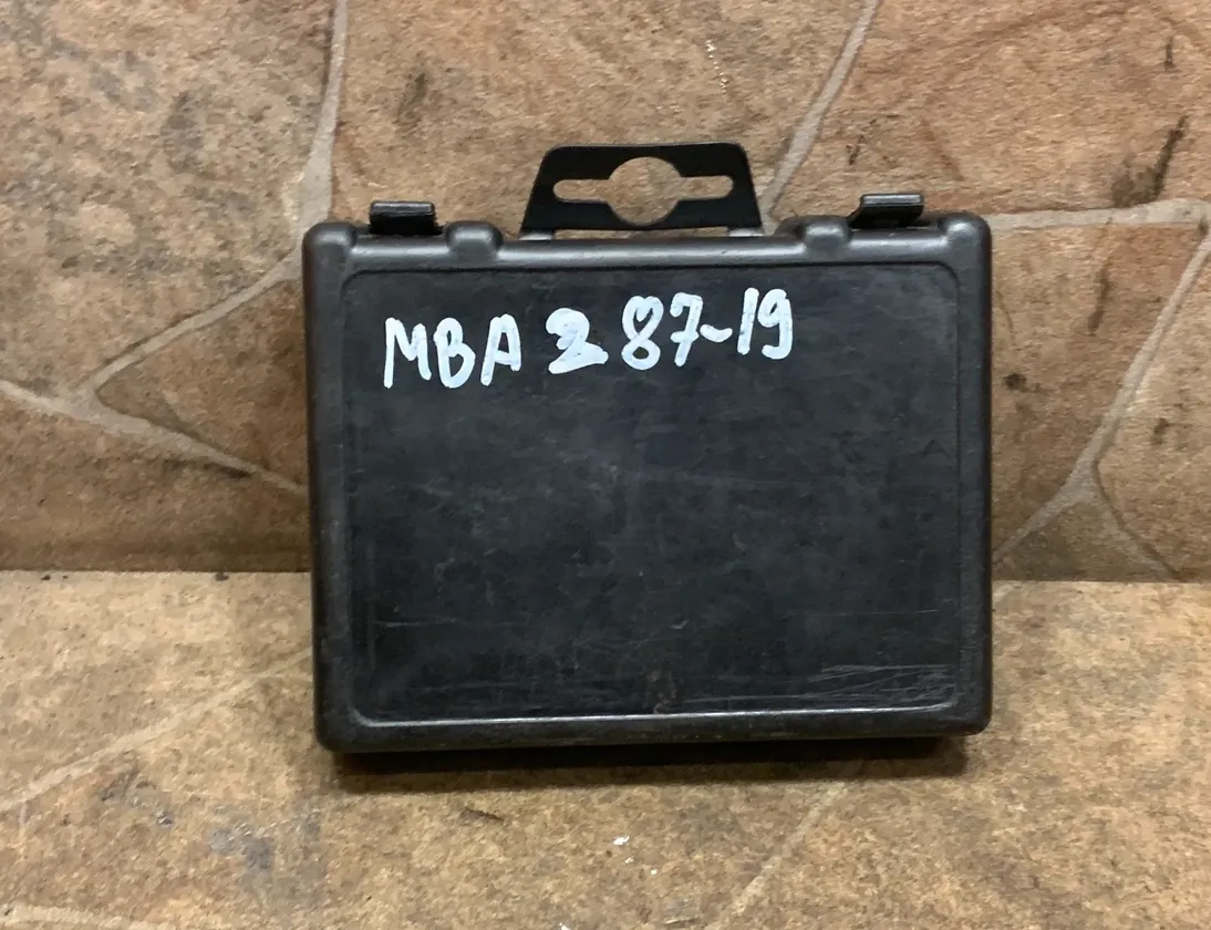 MERCEDES-BENZ CLS-Class C218/X218 (2011-2017) Locking Wheel Bolt Set B66470155 34831370