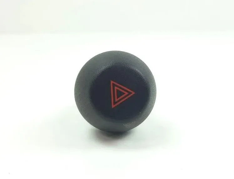 TOYOTA RAV4 5 generation (XA50) (2018-2024) Hazard button M2098,15B060 31915181