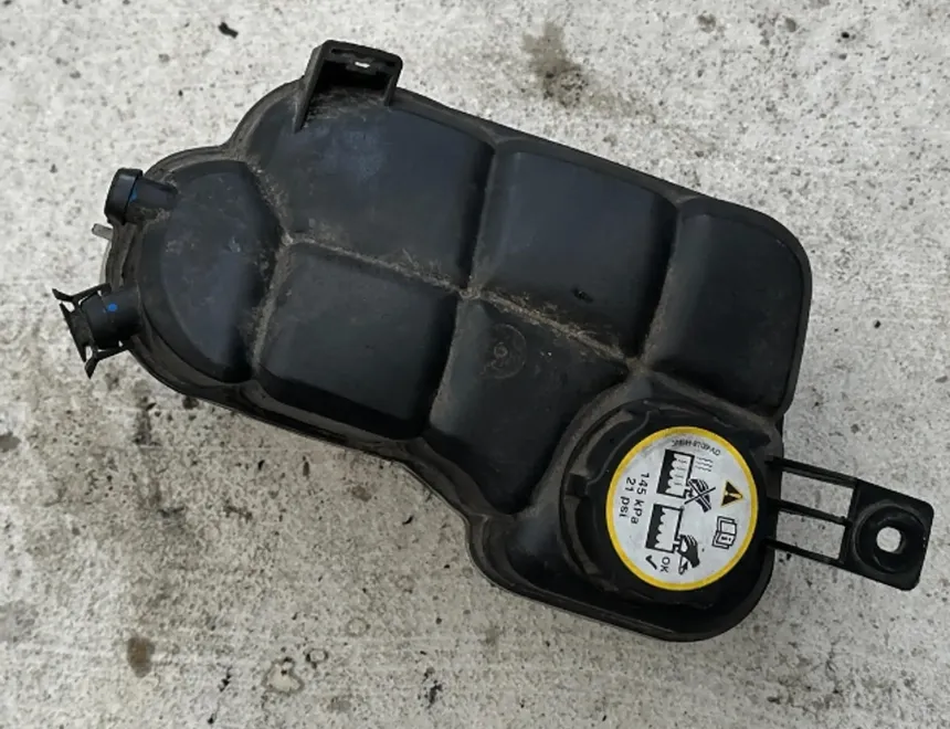 VOLVO V60 1 generation (2010-2020) Expansion Tank 6G918k218 28571852