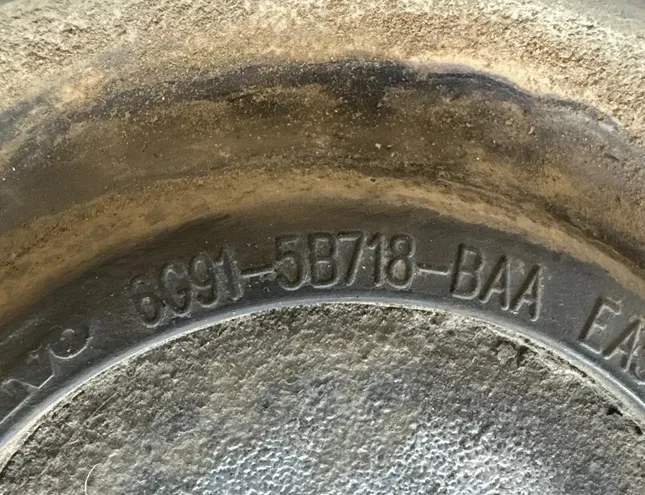 VOLVO XC70 2 generation (2000-2007) Rear Left Arm 6G915B718BAA 28575723