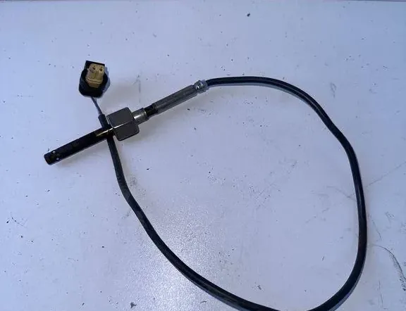 MERCEDES-BENZ Exhaust gas temperature sensor A0009053905 34766188
