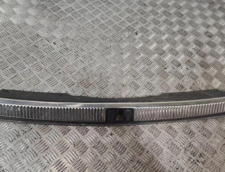 AUDI A4 B7/8E (2004-2008) Отделка багажника 8E9864483C 36321135