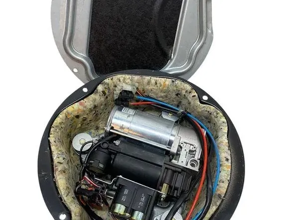 BMW X5 E53 (1999-2006) Suspension Compressor 443020011 36334248