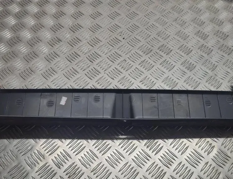 TOYOTA Verso 1 generation (2009-2015) Отделка багажника 584130F010 36309161