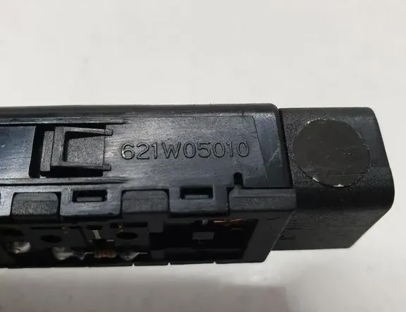 KIA Sorento 1 generation (2002-2011) Кнопка обогрева лобового стекла 621W05010 36295892