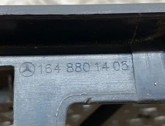 MERCEDES-BENZ M-Class W164 (2005-2011)  Решётки 1648801405 36321415