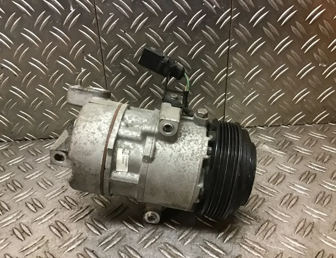 SEAT Mii 1 generation (2011-2023) Air Condition Pump 1S0820803C 33522101