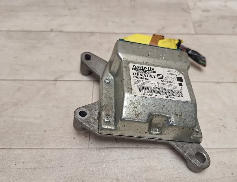 OPEL Vivaro A (2002-2006) SRS Control Unit 93863639,8200969856,608361600D 33456876