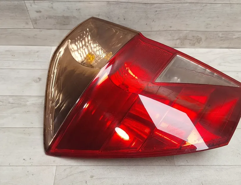 HONDA FR-V 1 generation (2004-2009) Rear Left Taillight 33500016