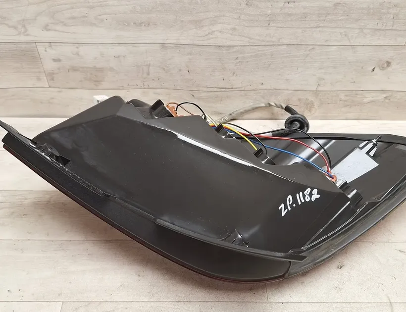 OPEL Antara 1 generation (2006-2015) Фонарь задний правый 33532220