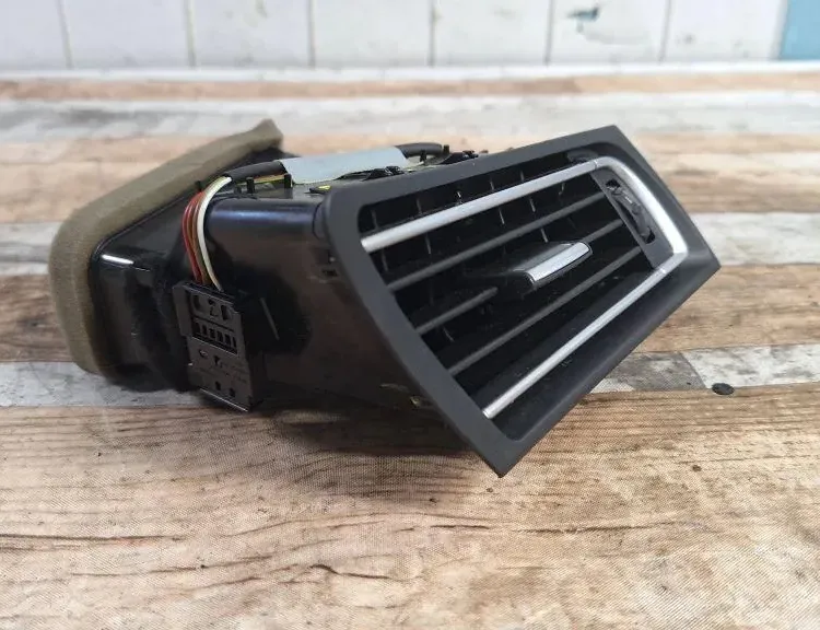 BMW 7 Series F01/F02 (2008-2015) Dashboard Air Vents F5911586210,07208-10 33983409