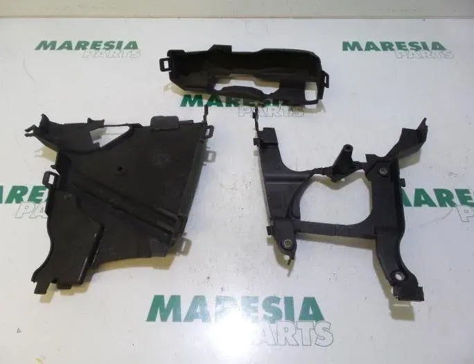 RENAULT Scenic 2 generation (2003-2010) Front Engine Cover 8200653638,8200102677,8200653631,8200302572,8200653608,8200102676,8200102678 26980595