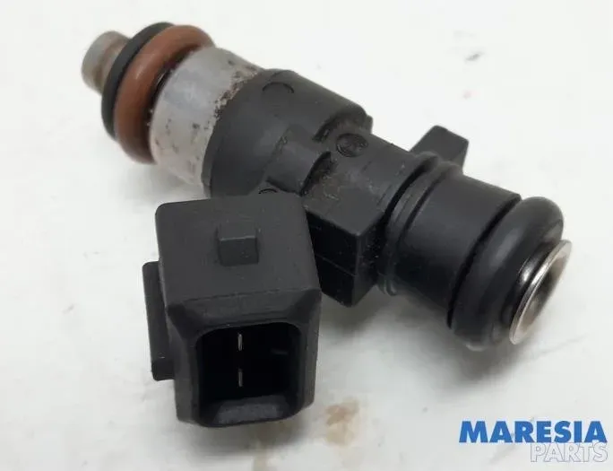 FIAT 500 2 generation (2008-2024) Fuel Injector 55223281,82305,71795594,09230212,5230212,101750,0280158230 27240207