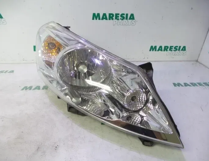 PEUGEOT Expert 2 generation (2007-2020) Front Right Headlight 89901160,6206C5,1400455380 27387234